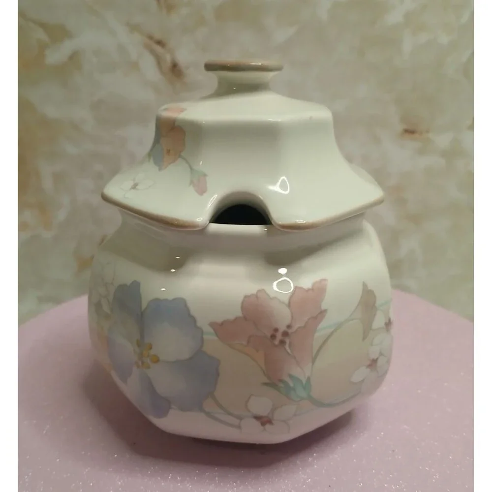 Vintage Discontinued Mikasa Vista FM903 Marika SUGAR BOWL With Lid -Japan